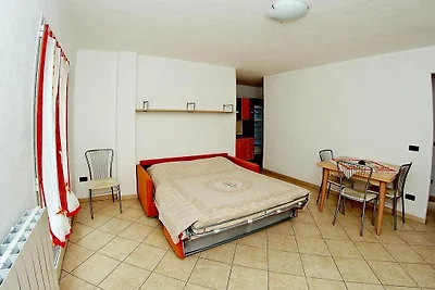 Appartamento a Castellaro con piscina...