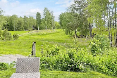 5 persone case ad Mellösa