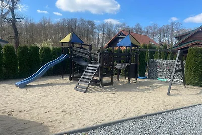 Ferienhaus mit Terrasse, in der Nähe des Sees