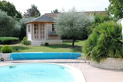 Luxuriöse Villa mit großem Garten