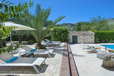 Villa in Pollensa mit Schwimmbecken