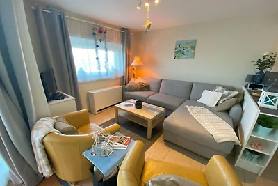 Gemütliche Wohnung mit Blick auf den Kanal