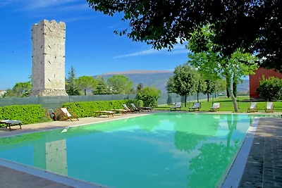 Ferienhaus in Spello mit Pool und Terrasse