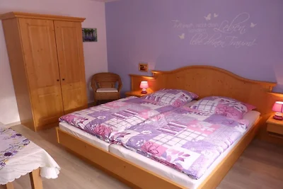 Ferienwohnung mit 2 Schlafzimmer