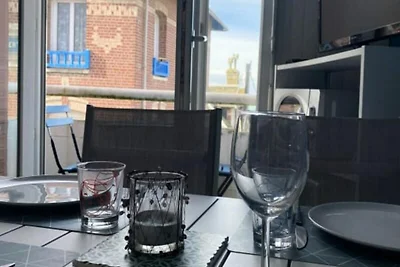 Wohnung in Ault mit Balkon direkt am Meer