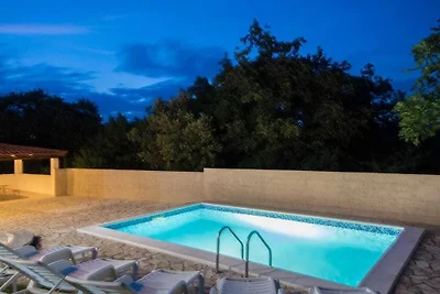 Villa à Pula avec piscine