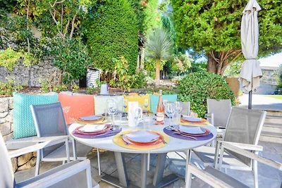 Villa Notre-Dame Piscine Parkplatz 4...