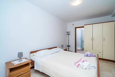 Apartments Zarac - One Bedroom Apartment with...