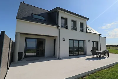 Ferienhaus in Plouhinec mit Terrasse