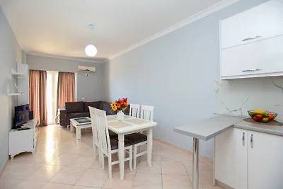 Wohnung in Vlorë mit Meerblick