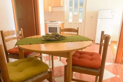 Villa Maslina-Olive two bedroom apartment wit...
