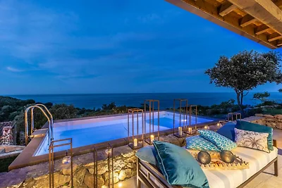 Luxe villa met zwembad op Sardinië