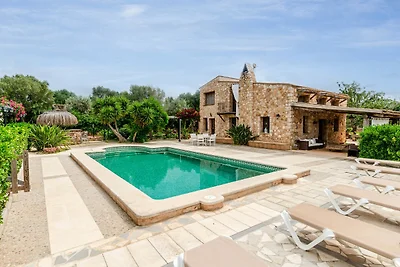 Villa a Llucmajor con piscina