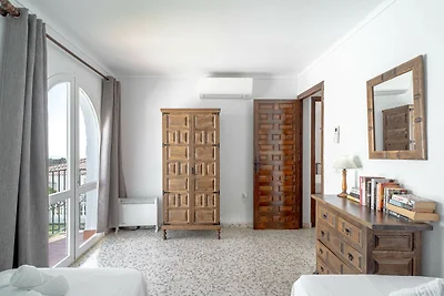 Villa in Nerja nahe Burriana Strand