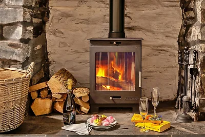 Luxuriöses Ferienhaus mit Whirlpool und Aussi...
