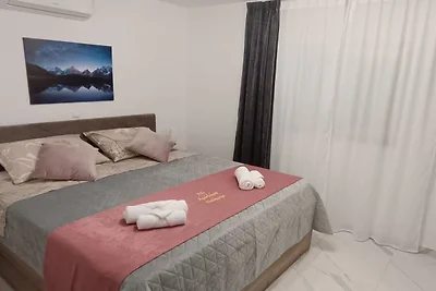 Dalmatia Apartments - One Bedroom apartment w...