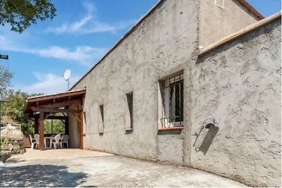 Gemütliches Ferienhaus in Minerve mit Garten