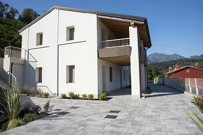 Moderne Wohnung in den Prosecco-Hügeln