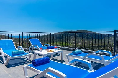 Villa in Kalkan mit Schwimmbecken