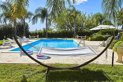 Villa mit Swimmingpool