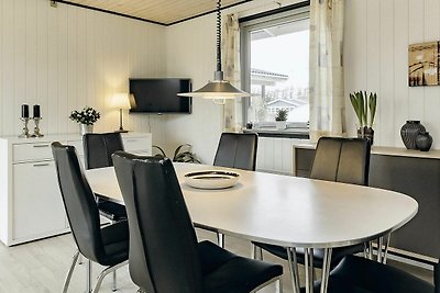 4 Sterne Ferienhaus in Væggerløse-By Traum