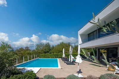 Villa in Malinska mit Schwimmbecken