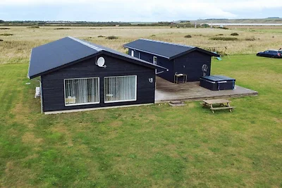 12 Personen Ferienhaus in Harboøre-By Traum