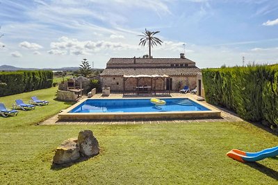 Schönes Ferienhaus mit privatem Pool