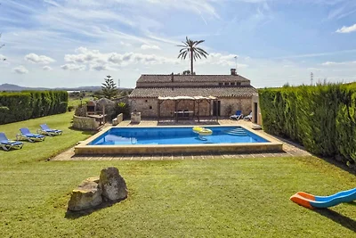 Schönes Ferienhaus mit privatem Pool
