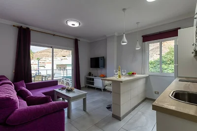 Apartment in Mogán mit Bergblick