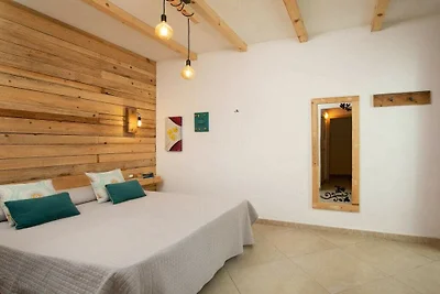 Iknos Suites - Sunflower - RS