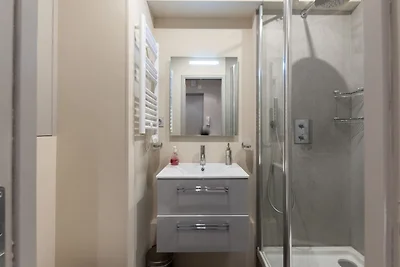 Geräumiges 2P/1BR-Studio mit Parkplatz - Plac...