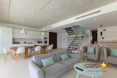 Villa am Meer mit Swimmingpool