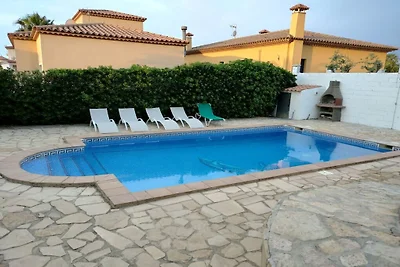 Villa in Miami Playa with Swimming Pool