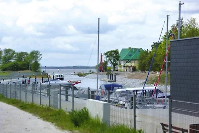 Villette indipendenti in riva al lago, Lubin