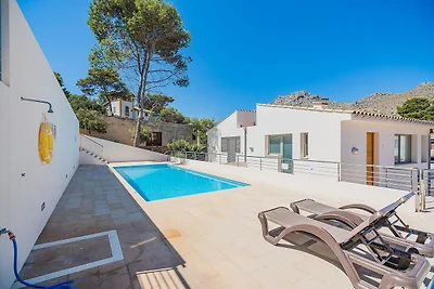 Haus am Strand mit Gemeinschaftspool, Cala...