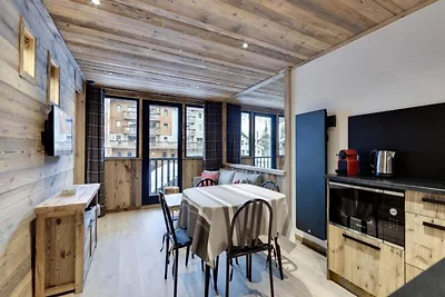 Komplett renovierte Wohnung am Fuße der...