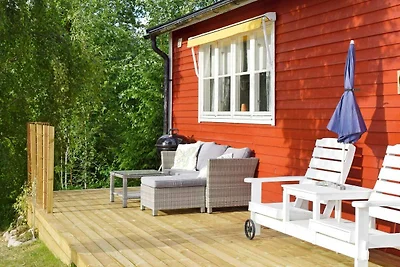 4 Personen Ferienhaus in UNDENÄS-By Traum