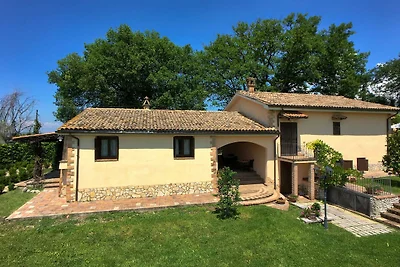 Casa vacanze a Selci con piscina
