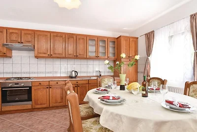 Five Bedroom Holiday Home