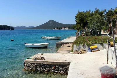 Wohnung in Molat nahe Brgulje Hafen