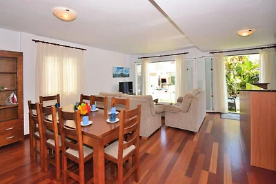 Villa in Playa de Muro met privézwembad