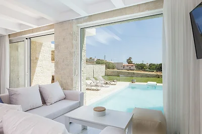 Villa in Damnoni nahe dem Strand