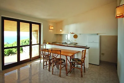Appartamento a Costa Paradiso con Giardino