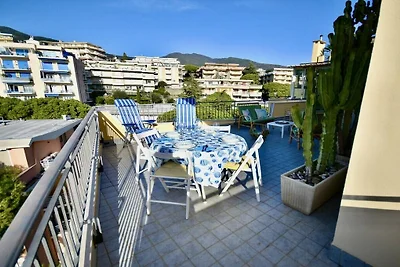 Blue Sky Apartment