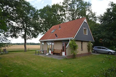Schönes Ferienhaus mit großem Garten,