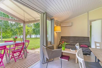 Ferienhaus am Fluss in Nouvelle-Aquitaine