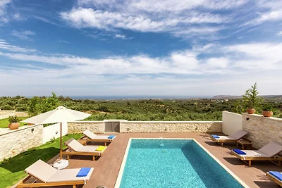 Villa in Arkadi mit Panoramapool