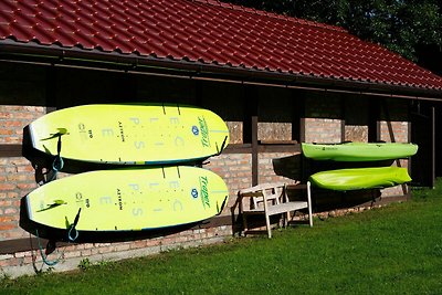 Bungalow in Kolczewo bij een meer