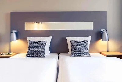 Sunday Düsseldorf Standard Double Room